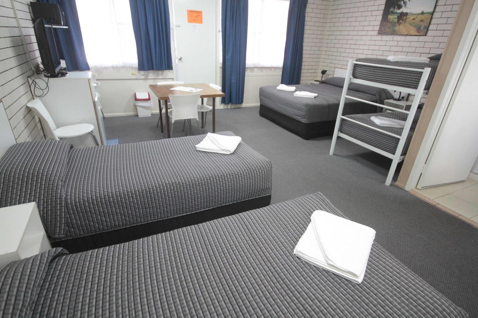 Binalong Motel Goondiwindi Ngoại thất bức ảnh